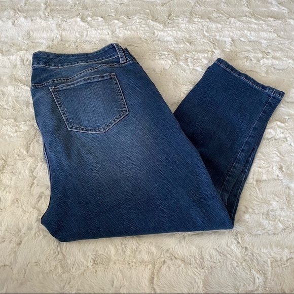 Torrid Women's Blue Skinny We Swear By The Fit Cropped Jeans Size 16 - Picture 1 of 5